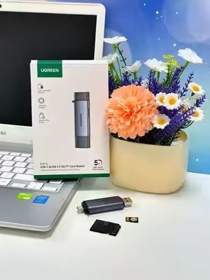 Grab the UGREEN 2-in-1 card reader now - lightning-fast transfers, dual card slots, and a special limited -time discount waiting for you!🚀 #techvibes #SDCardReader #TechTok #tiktokmademebuyit #PhoneAccessories 