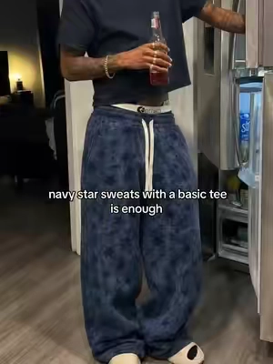 pants already carry the fit #sweatpants #widelegpants #baggypants #fitcheck #fyp 