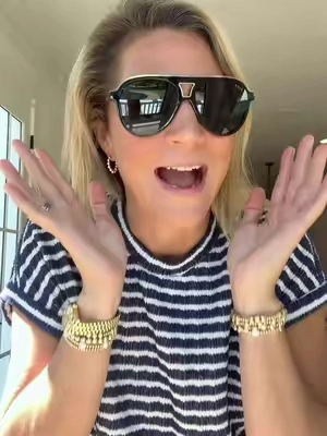 Love my @DIFF EYEWEAR sunglasses for football season ❤️ #sunglasses #diff #sunnies #momlife #aviator 