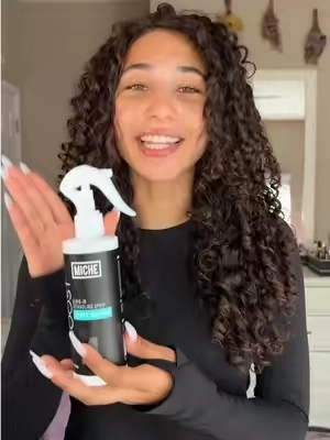 Putting off wash day? Your curls are begging for this. 👀💦 ✨ BOOST Leave-In Detangling & Refreshing Spray delivers lightweight moisture, incredible slip, and effortless detangling to help soften knots. Use it to: 💧 Refresh curls between wash days 🪮 Makes detangling easier 🖤 Add lightweight moisture anytime your curls need a boost One product. Multiple ways to make curl care easier. 🙌 🛒 Shop now on TikTok Shop #michebeauty #refreshspray #leaveinspray #detanglingspray #hydratedcurls