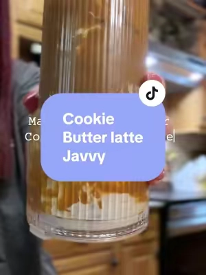 An iced protein coffee with 24g of protein and it tastes like a cookie butter milkshake?! Yes please! #cookiebutter #cookiebutterlatte #latte #javvy #javvycoffee 