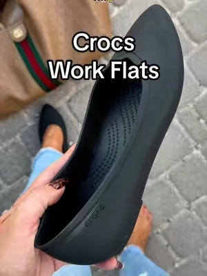 Crocs finally brought back their work flats! #crocs #crocsworkflats #crocsflats #tiktokshopcreatorpicks @Crocs 