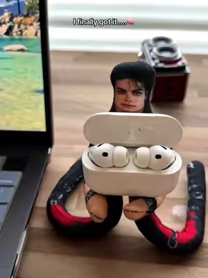 I only wanted a little toy... somehow I ended up bringing MJ home….#mj #tiktokmademebuylt #TikTokshopbacktoschool 