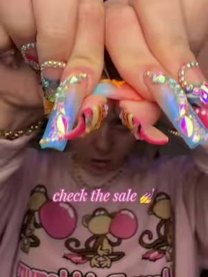 ur sign to build ur collection 💅#tiktokshopsummerturnup #nailvesta #pressonnails 
