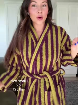 #robe #fallvibes #cozyvibes #comfystyle #pajamas 