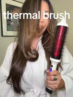 At home blow outs with thermal brushes are so goated but if you have long hair, this one is teaaa! Bondi boost makes the best thermal brushes #bondiboost #thermalbrush #blowout #blowoututorial #bouncyhair 