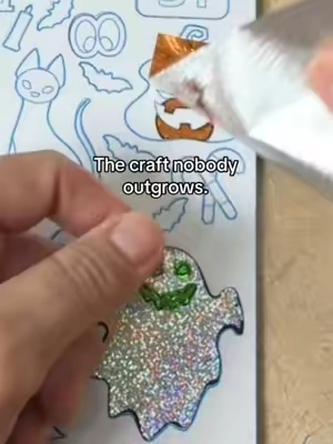 Skillmatics Foil Fun may say ages 4-9, but this screen-free craft is just as fun for older kids—and somehow the adults always end up joining in too. ✨ #FoilFun #Skillmatics #KidsActivities #ScreenFreeFun #artsandcraftsforkids  @Skillmatics 