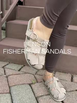If there was ever a sandal for the fall it would these.. so comfy and cute .. TTS and available in wide sizes @Cushionaire #sandals #clogs #comfortablesandals #TikTokshopbacktoschool #Backtoschool 