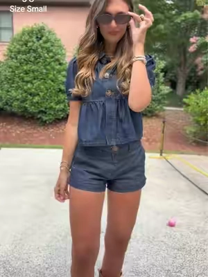 Such a good denim set. Love the dark denim and cute fit. 5’8 135 wearing  a small in both top and shorts. #falloutfits #denim #denimondenim #outfitinspo @Cider 
