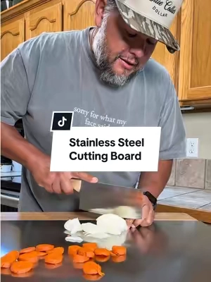 You want to cook good for your family? Use stainless steel. #cuttingboard #mealprep #noplastic #stainlesssteel 