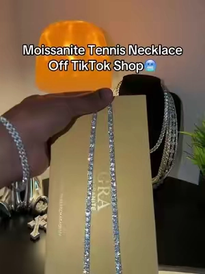#tennisnecklace #moissanite #moissanitevsdiamond #moissanitejewelry #vvs 