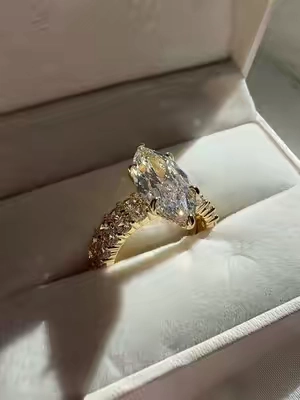She is so perfect 🤩✨ #weddingring #nontarnishjewelry #14kgold #affordable #deals 