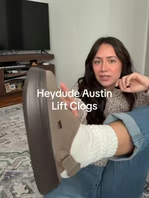 NEW🍂 Heydude Austin Lift Clogs 🪵🤎 @HeyDude #heydudeshoes #clogs #fallshoes #comfyshoes #platformclogs 