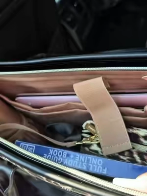 The perfect computer bag #tiktokshopcreatorpicks #totebagstyle #workbag #tiktokshopsummersale #tiktokshopbacktoschoolsale