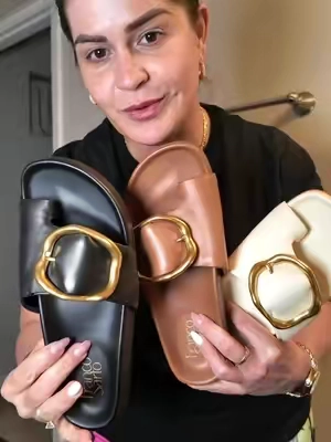 ✨ Ese toque elegante que transforma hasta el look más sencillo. Sandalias Franco Sarto de piel con un detalle dorado precioso, fáciles de combinar y perfectas para elevar tus outfits. 🖤✨ #FrancoSarto #SandaliasDeMujer #CalzadoFemenino #EstiloFemenino #TikTokShopFinds