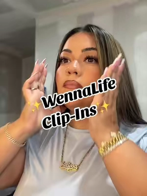 Clip-Ins hate to see me coming 🤭✨ also the color is 1B/16/1B @WENNALIFE #wennalife #wennalifehairextensions #clipins #clipinextensions #hairextensions 