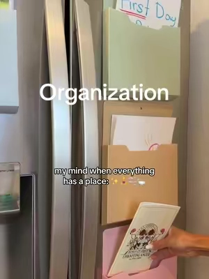 don’t let back to school stress you out 📚🗂️📈📨 #organization #organizedhome #backtoschool #TikTokshopbacktoschool #schoolessentials 