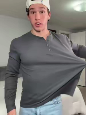 5’8 170lbs wearing Medium #henley 