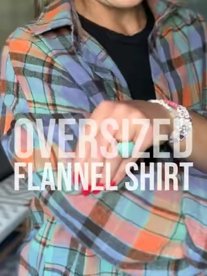 The most perfect fall flannel! 100% cotton, so soft and cozy, and these colors are chef’s kiss! I sized up to a medium for a more oversized fit. I’ll link it! @Asvivid Shop #flannel #flannelshirt #flannelseason #fallstyle #fallfashioninspo 