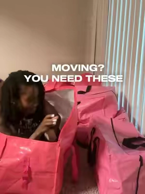I knew they were big but DAMN 😭 you can fit SO much in these. #MovingBags #MovingEssentials #MovingHacks #PackingHacks #TikTokShopFinds 