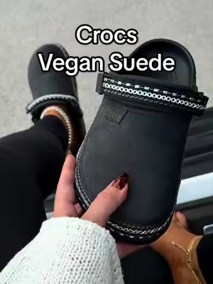 Crocs vegan suede stitch clogs now come in black 🖤 #crocs #crocsvegansuede #crocscrafted #crocsnewarrivals #tiktokshopcreatorpicks 