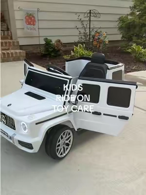 If you’re looking for one really good birthday or Christmas gift for kids, this G-Wagon ride on car is such a fun one. It’s a kids ride on car they can actually use again and again instead of another toy that gets forgotten after a week. Such a good big gift idea for toddlers and little kids who love cars, outdoor toys, and anything they can drive themselves but also parental remote. Definitely one to keep in mind for birthdays, Christmas morning, or any big gift moment 🚙✨ #kidsrideoncars #christmasgiftsforkids #birthdaygiftideas #toddlergiftideas #kidscar @Dripex Baby 