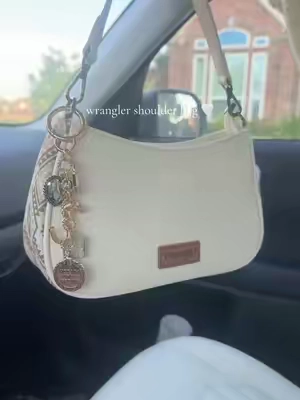 the prettiest purse 🫶 #wrangler #shoulderbag #purse #wranglerpurse #westernfashion 