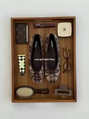 #preppystyle #balletflats #preppygirl #girlyaesthetic #fashioninspo 