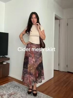 love a good skirt for each season 🍂🪵🤎 @Cider USA #shopcider #maxiskirt #skirtoutfits #fallstyle #falloutfits 