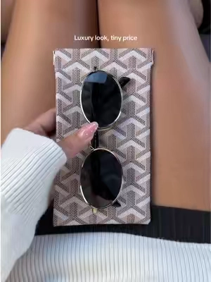 #chicstyle #girlyessentials #glassescase #aestheticfinds #itgirlaesthetic 