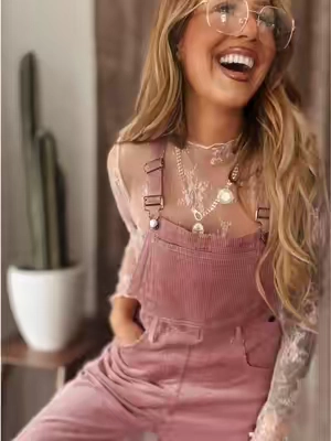 That pink-on-pink moment 💕 @TanmingFashion #overalls #corduroyoveralls #lookforless #fallstyle #fallfashioninspo 