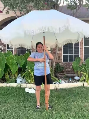 Umbrella ☂️ #sombrilla #umbrella #patio #TikTokshopbacktoschool #backtoschool 