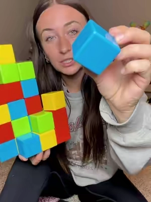 building blocks are screen free staple in our house 💚🩵💛❤️ #screenfreefun #toysforbabies #magneticbuildingblocks #screenfreeactivities #christmasgiftideas 