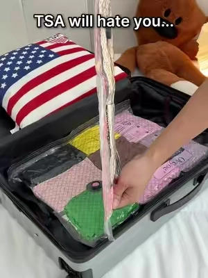 💕🛍️ Fit three suitcases worth of clothes into one. #travelbetter #packsmart #vacuumstoragebags #tiktokfinds #TikTokShopSummerSale