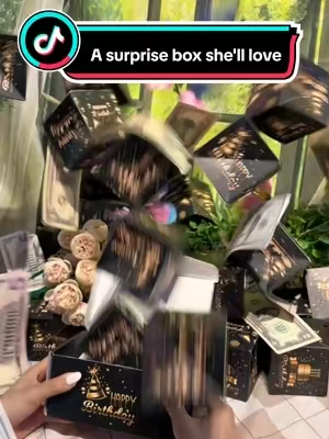 Nothing beats seeing them genuinely happy—a money pop-up box🎁 #moneypopupbox #moneysurprise #moneysurprisebox #popupbox #birthdaygift 