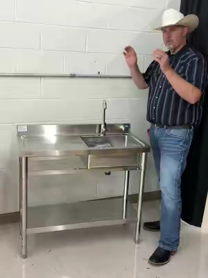 Stainless steel utility sink #utilitysink #stainlesssteelsink #stainlessutilitysink #outdoorkitchensink #freestandingsink 