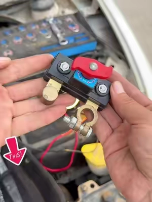 ¡Se acabó el agotamiento de la batería!#fyp #tiktokmademebuyit #garagetools #caraccessories #toolsoftiktok 