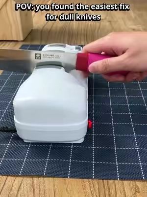 🤔This is how pros actually sharpen knives#protips #chefmode #kitchenpro #sharpening #knife     