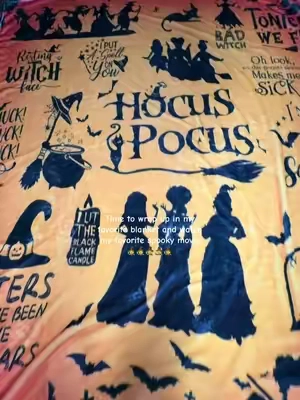 @SPXUBZ #hocuspocus #hocuspocus2 #blanket #cozyseason #halloweenmovie 