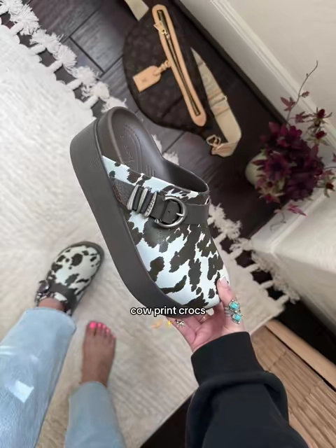 you’re joking wdyem these are crocs? the cutest crocs ever these are PERFECTTTTT ✨🐄🖤🤌🏼 #crocs #crocsnewarrivals 