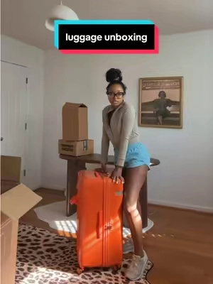 i felt true excitement & joy, i love the construction bc it caters to convenience! #solotravel #packing #packingtips #unboxing 