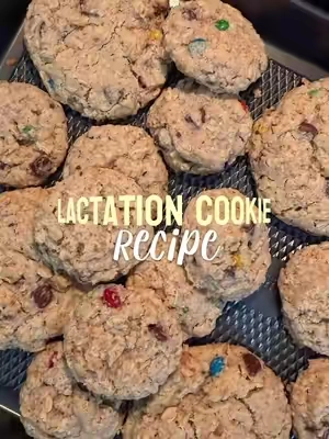 LACTATION COOKIE RECIPE: Save & Share these  ⚡️ 3 cups rolled oats  ⚡️ 1 1/2 cup all purpose flour  ⚡️ 5 tbsp brewers yeast  ⚡️ 3 tbsp flaxseed  ⚡️ 1/2 tsp baking powder  ⚡️ 1/2 tsp baking soda  ⚡️ 1 tsp cinnamon  ⚡️ dash of salt  ⚡️ 12 tablespoons (1 1/2 stick) cold butter  ⚡️ 4 tbsp coconut oil  ⚡️ 1 egg & 1 yolk ⚡️ 2 tsp vanilla extract  ⚡️ 1 1/2 cup mix ins  1. Mix butter and coconut oil  2. Add sugar and mix 2 min 3. Add eggs & vanilla extract and mix 2 min 4. Add all dry ingredients  5. Add mix ins  Scoop on cookie tray and bake 350 for 10 min (small) & (13ish min for large)  You can bake ahead then freeze and pull out when you want some (i made 3 bags of small 5ct cooked cookies). I also froze 10 cookie dough balls so i can pull some out and bake fresh THESE WERE GOOD⚡️💕🤰🏼 from @howsweeteats website  @Legendairy Milk for brewers yeast #lactationcookies #lactationsupport #lactationfood #milksupplybooster 