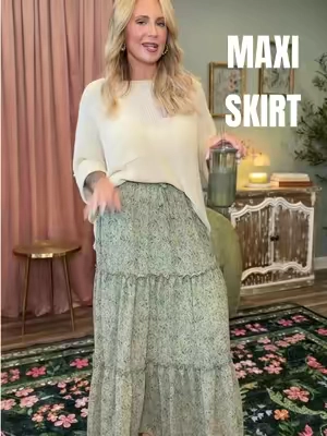 Height: 5’2 | Weight: 127lbs | Wearing: small #maxiskirt #skirtoutfit #falloutfitinspo #longskirtoutfit #tiktokshopcreatorpicks  