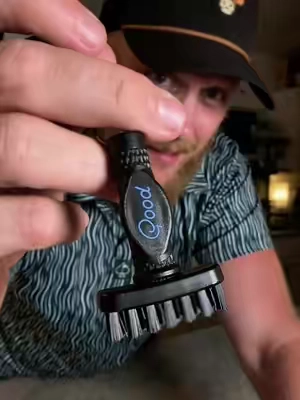 The MiniG Groove brush just got a cool limited edition upgrade. @Good Good Golf #golf #golfaccessories #goodgoodgolf 
