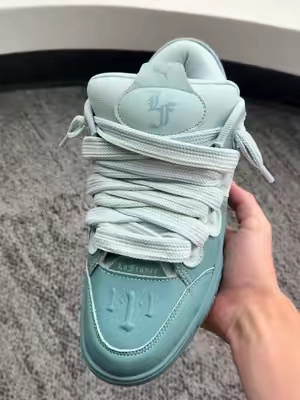 🥷selling out fast #flykicks 