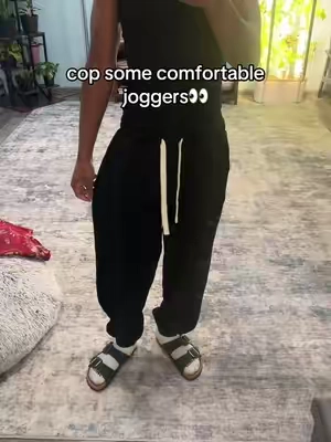 #fyp #fashion #pants #joggers #fashiontiktok 