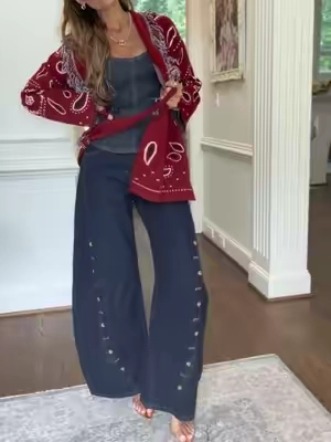 The cutest fall fit! I’m 5’8 135 wearing an XS in denim strapless top, jeans size 7, bandana cardigan size medium. Sunglasses color dark cherry. 