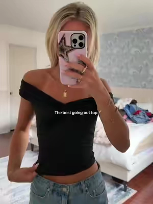 #goingouttops #OOTD #collegeoutfits #outfitinspo #tops 