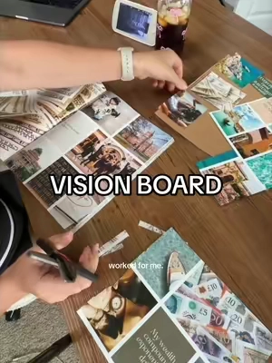 This little book made it so easy & fun to make an aesthetic and realistic vision board ✨🫶 #creatorsearchinsights #visionboard #manifestingmethods #manifesting #ad 