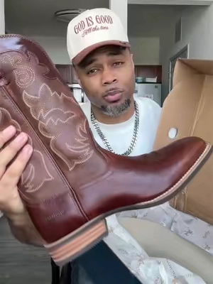 Beautiful and excellent quality boots ✅ #westernstyle #cowboyboots 